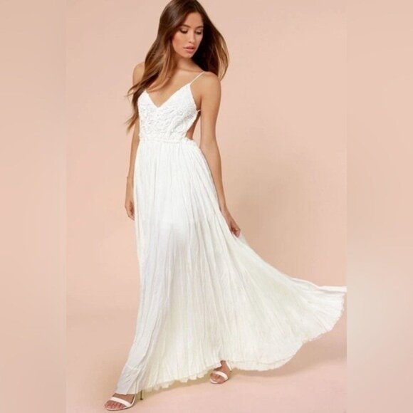 Lulus Snowy Meadow Crocheted Ivory Maxi Dress XL A001472 - Picture 1 of 12